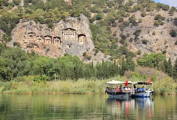 Villa Cabrece Ortaca  Alloggio in famiglia